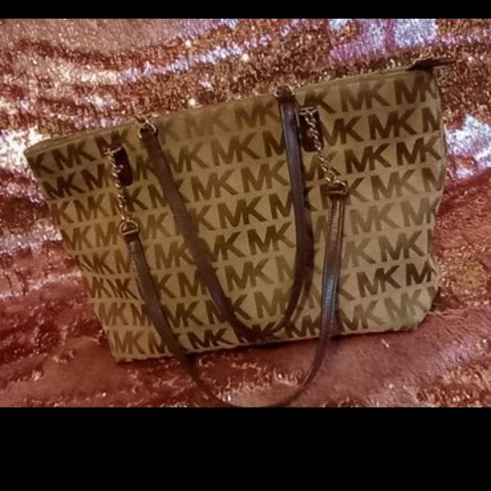 Michael Kors purse